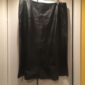 Genuine leather skirt
